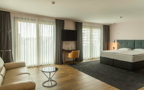 Гостиница Amiral Hotel в Варне