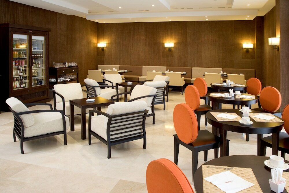 Фото Nh Valladolid Bálago