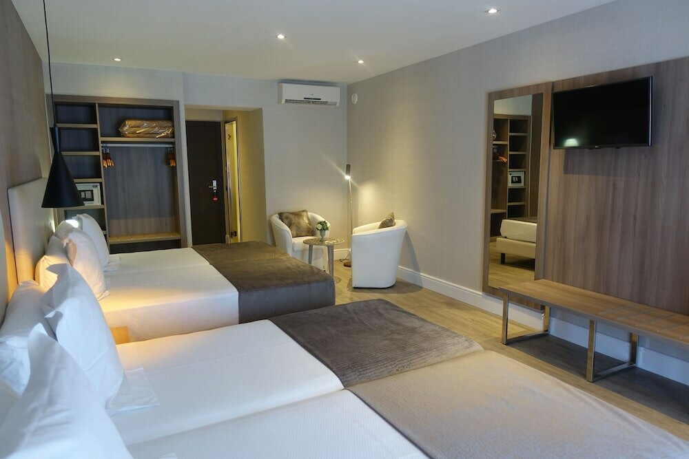 Фото Hotel Oasis