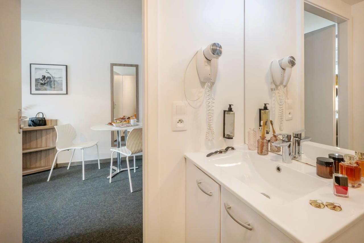 Фото Appart Hotel Elypseo Strasbourg Port