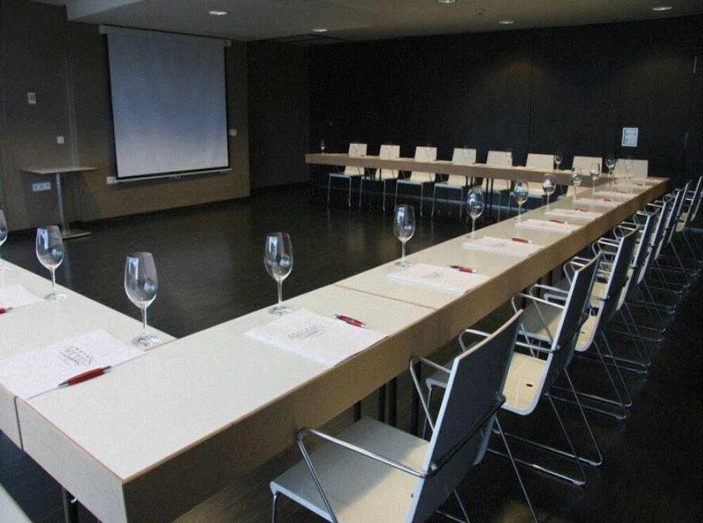 Фото Hotel Eurostars Arenas de Pinto