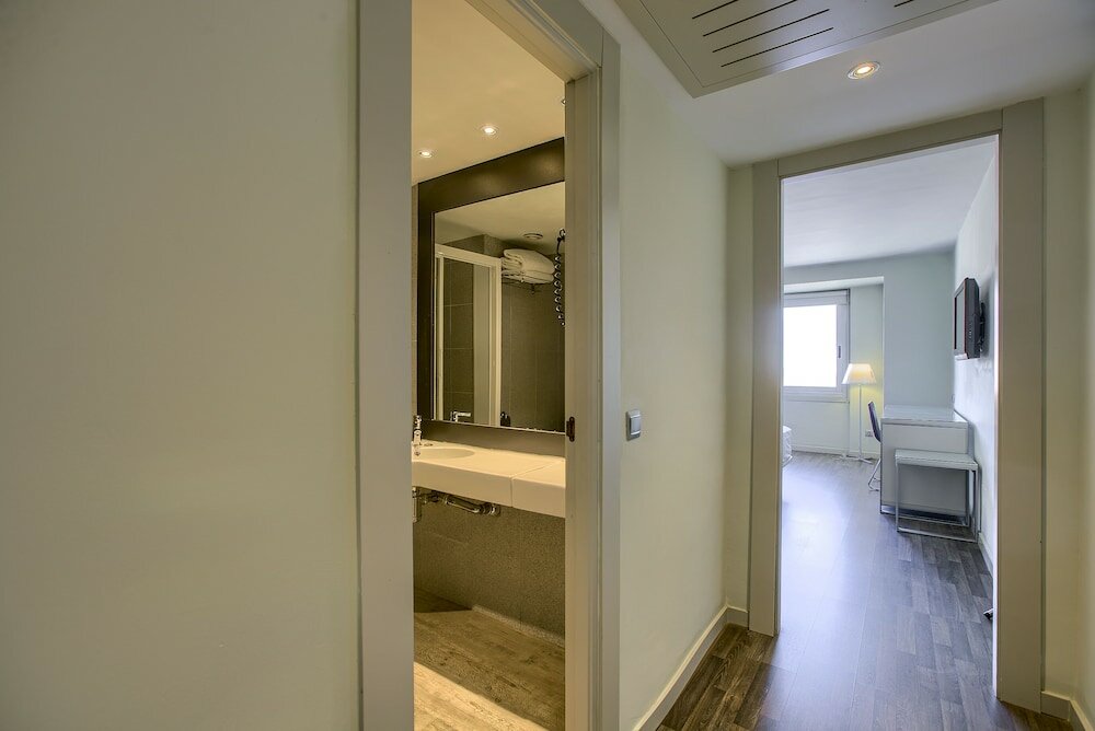 Фото Líbere Madrid Chamberí