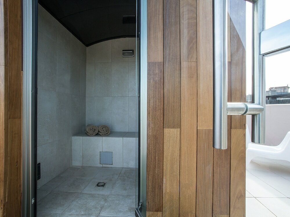 Фото Two Hotel Barcelona by Axel - Adults only