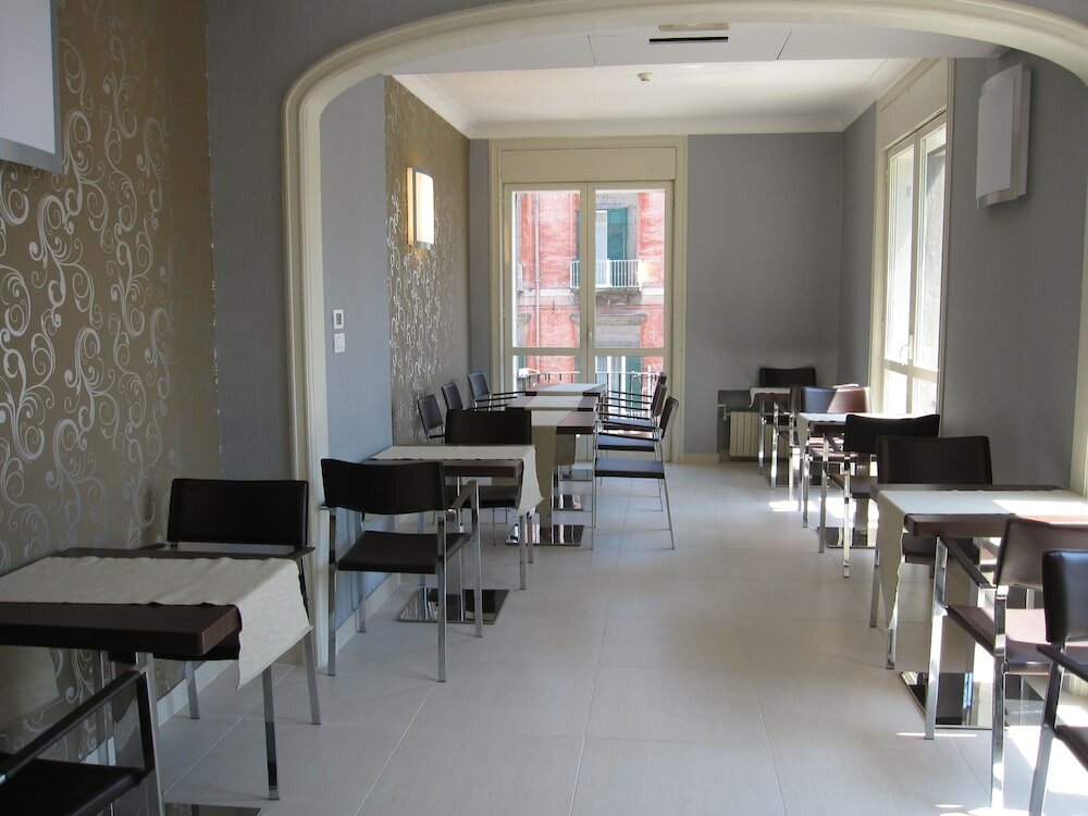 Фото Napolit'amo Hotel Medina