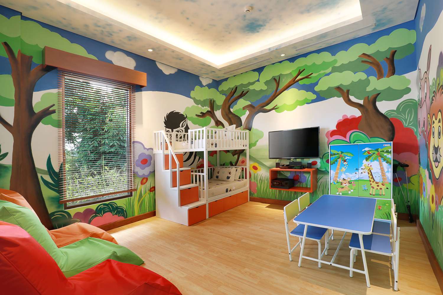 Фото SereS Springs Resort & SPA Singakerta