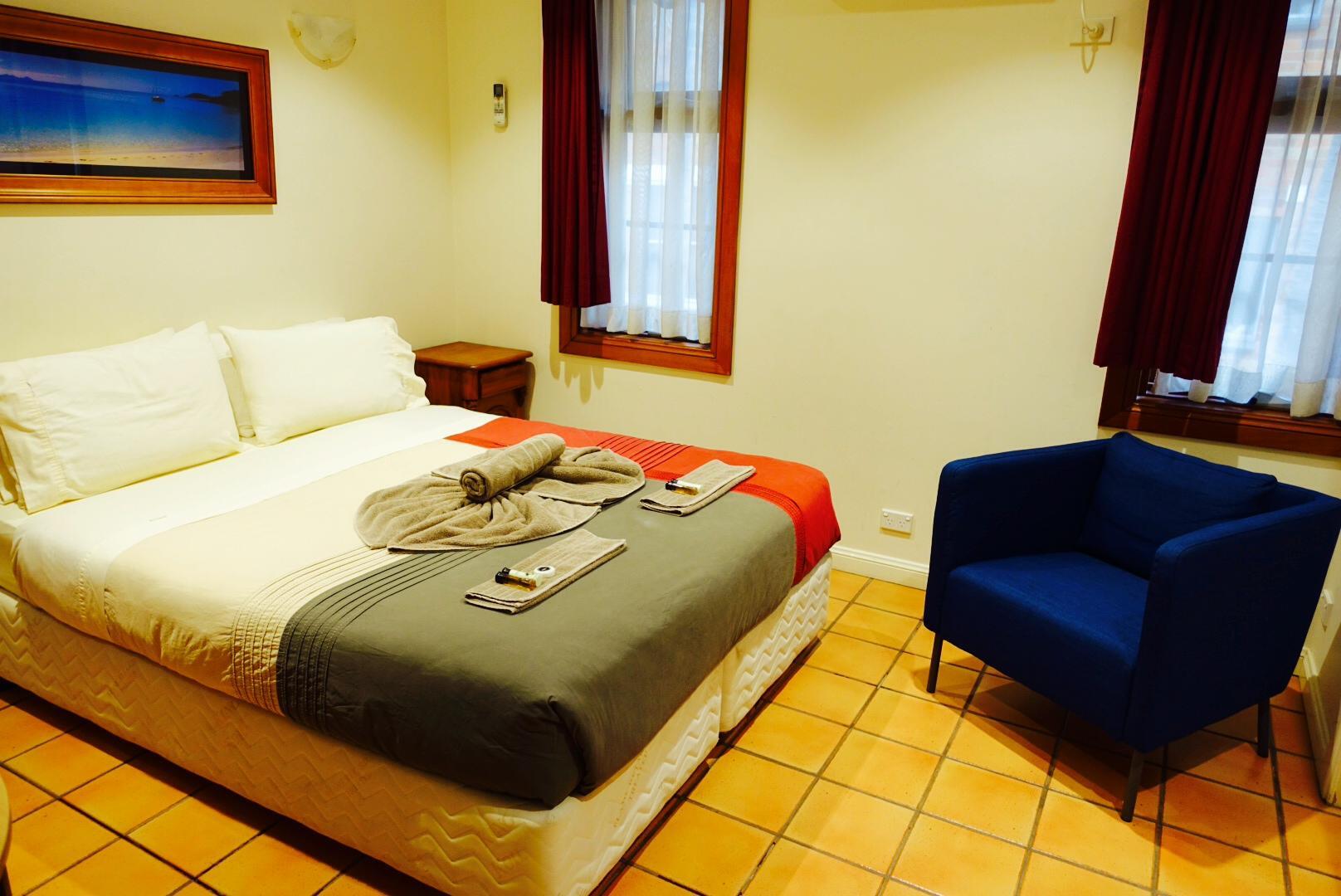 Фото The Manly Lodge Boutique Hotel