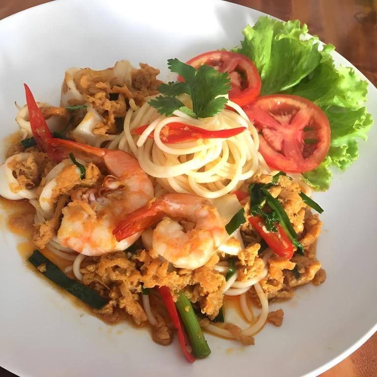 Фото Charoenchit House