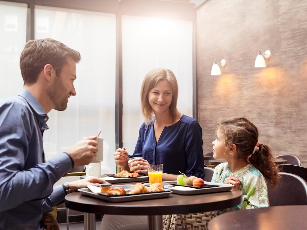 Фото Novotel Suites Paris Nord 18ème Hotel