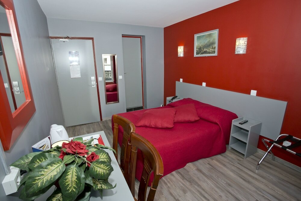 Фото Hipotel Paris Voltaire Bastille