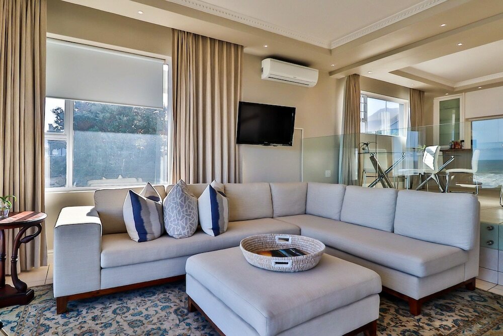 Фото Hermanus Beachfront Lodge