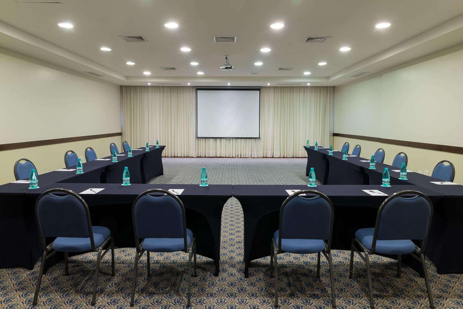 Фото Radisson Hotel Curitiba