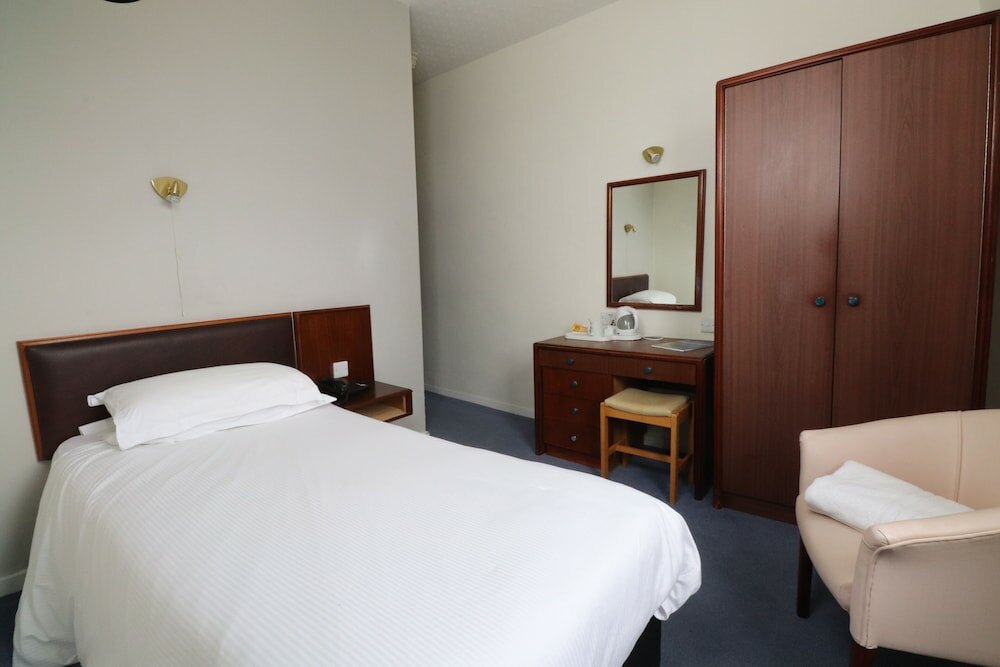 Фото The Esplanade Hotel