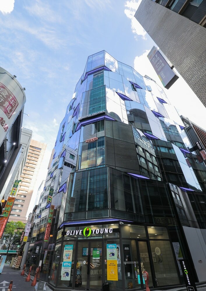 Фото Line Hotel Myeongdong