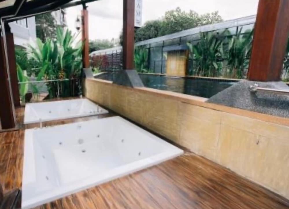 Фото IBooking Trams Square