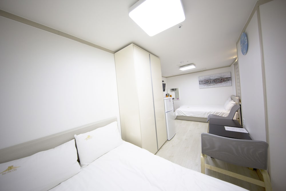 Фото Inn The City Business Hotel