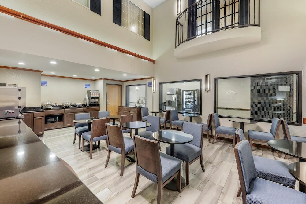 Фото Best Western Alamo Suites