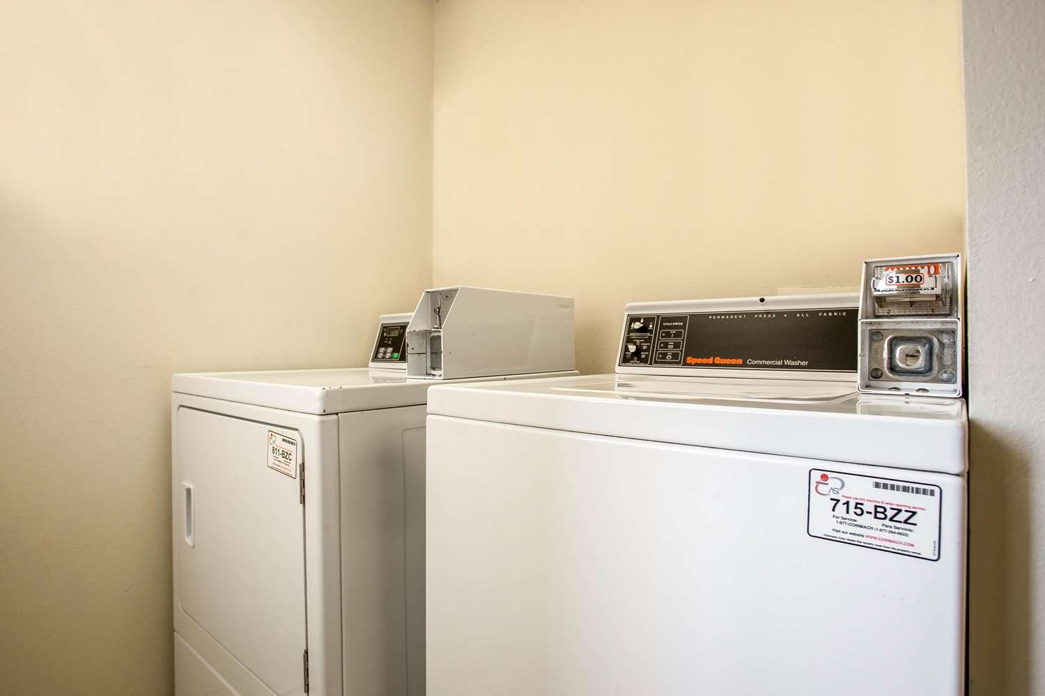 Фото Comfort Inn & Suites Ft. Jackson Maingate