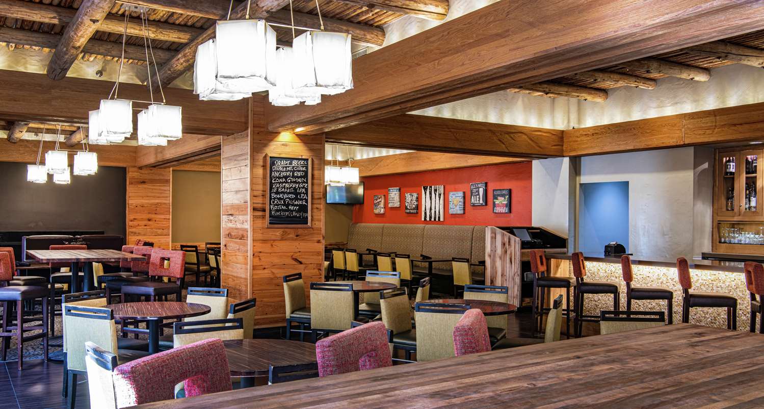 Фото DoubleTree by Hilton Hotel Portland