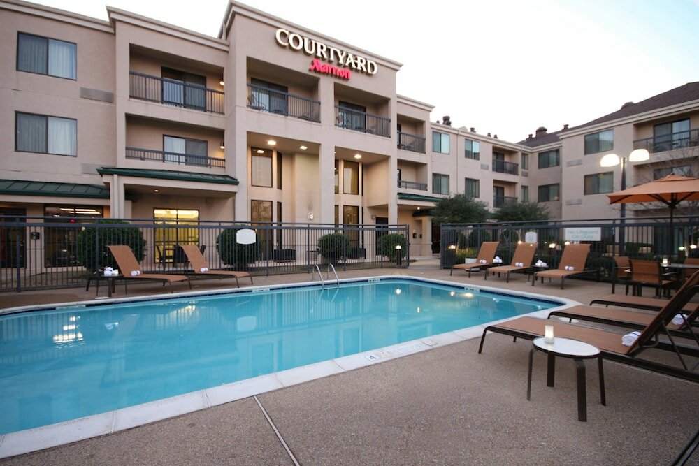 Фото Courtyard by Marriott Dallas - Lewisville