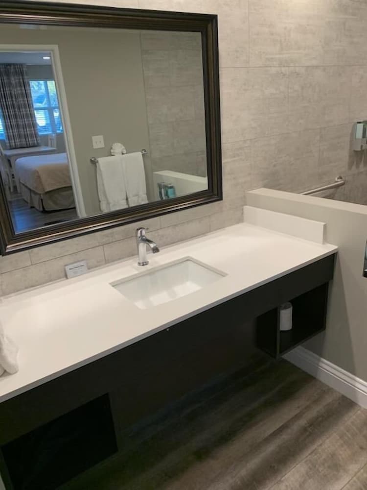 Фото Big Bear Frontier