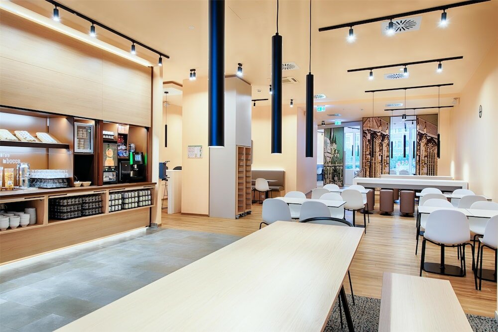 Фото B&b Hotel Aachen-City