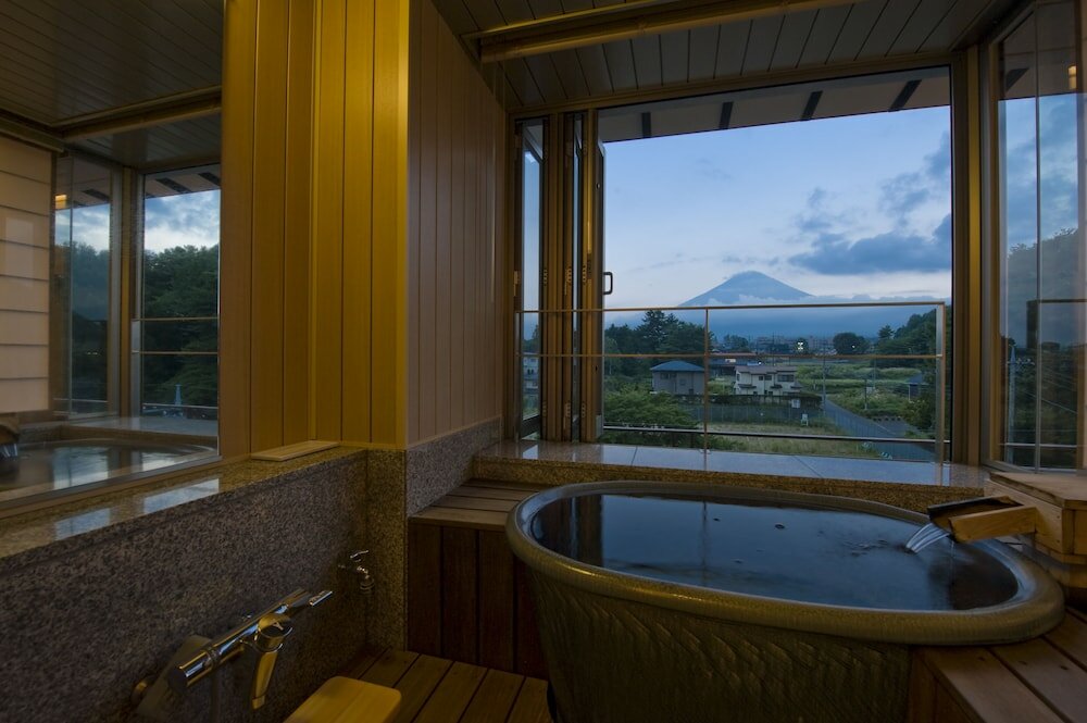 Фото Ooike Hotel