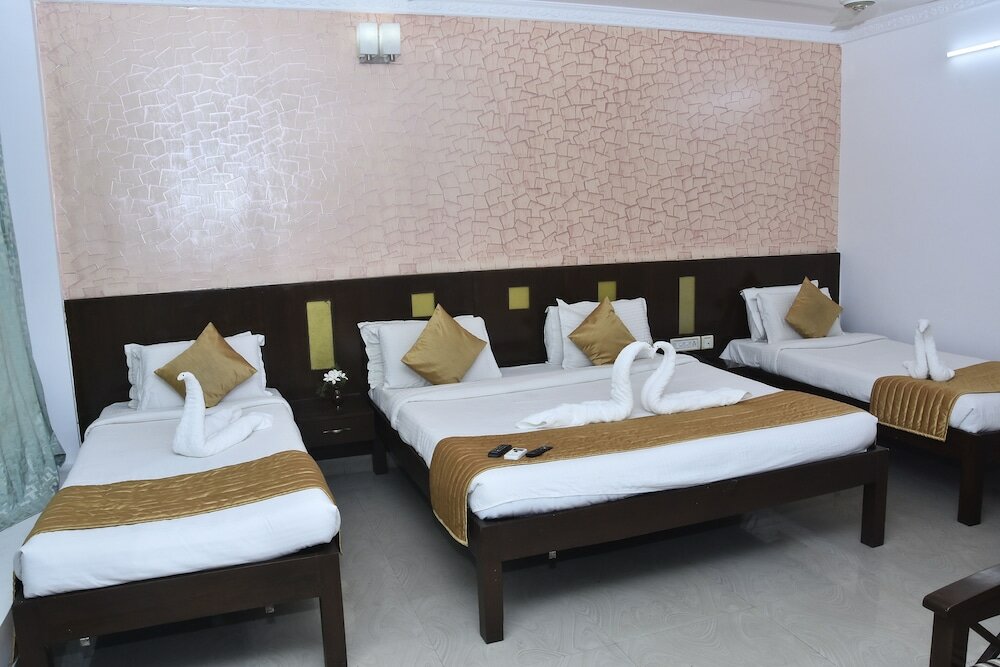 Фото Отель Lee Crysstal