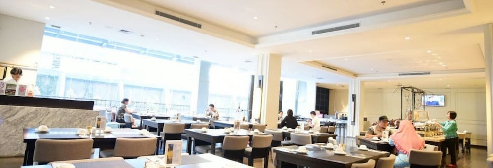 Фото Samala Hotel Jakarta Cengkareng