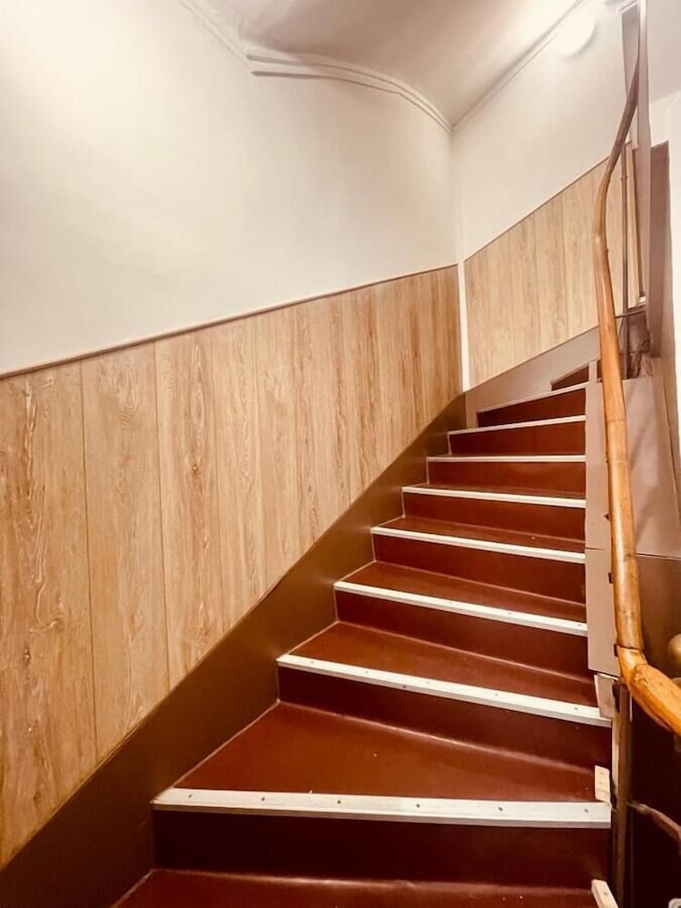 Фото Hipotel Paris Gambetta Republique