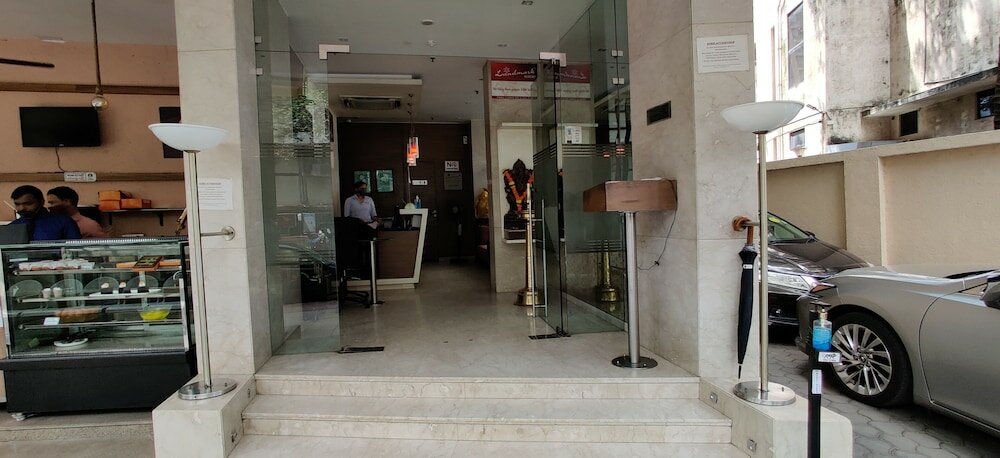 Фото Landmark Residency