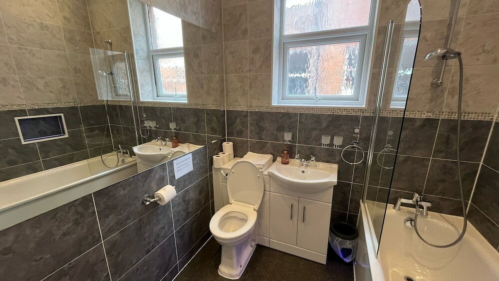 Фото Charlotte Guest House