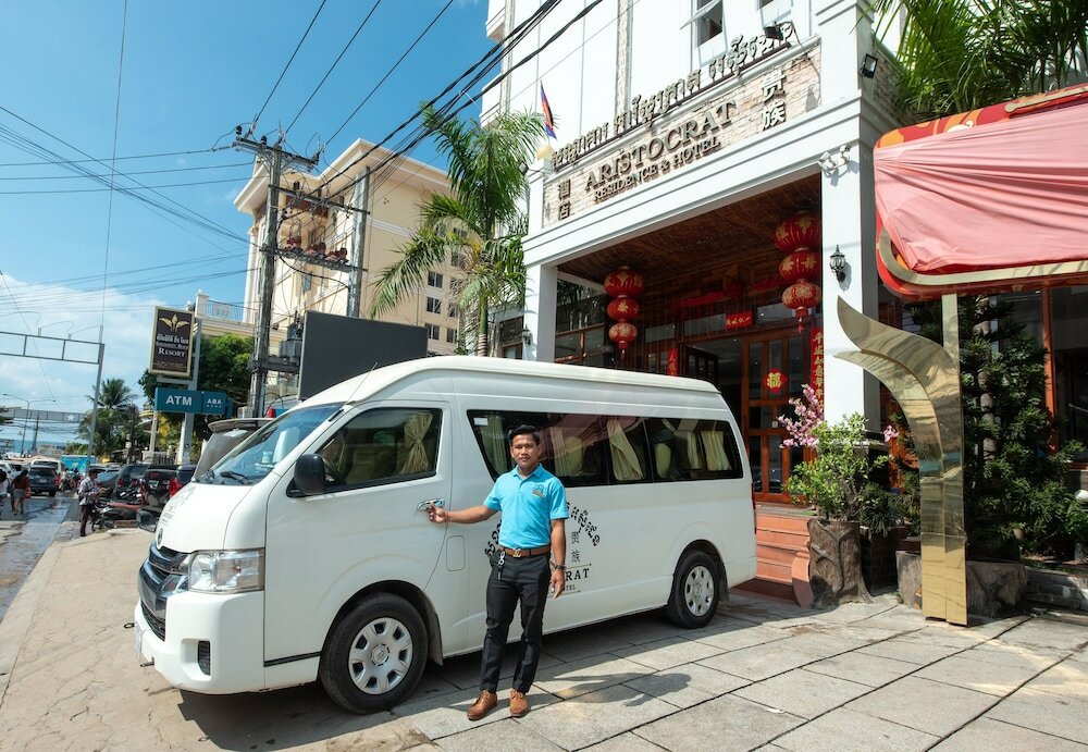 Фото Aristocrat Residence & Hotel