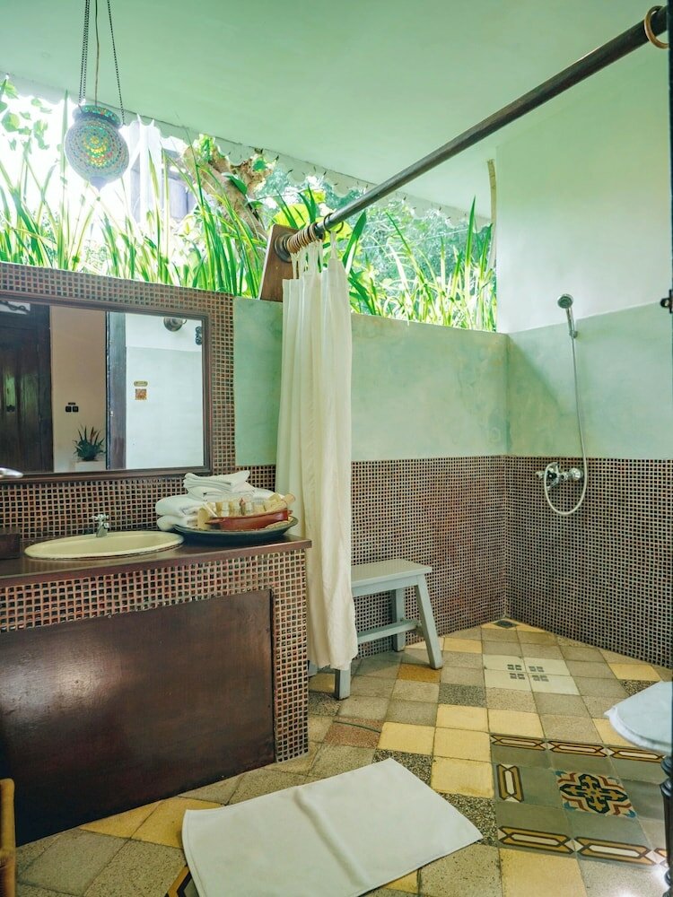 Фото Hotel Tugu Blitar