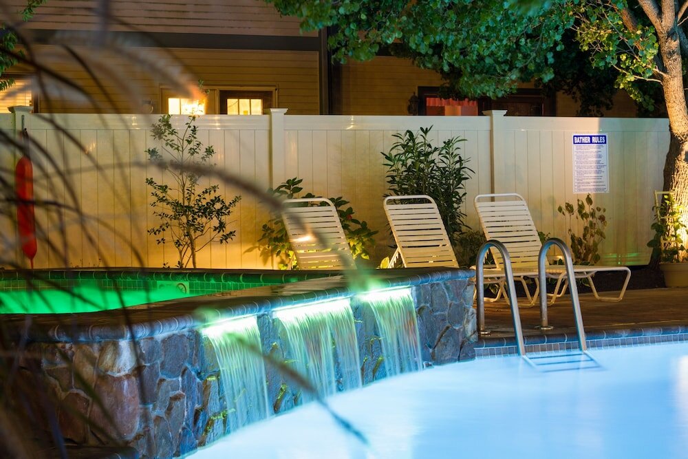 Фото Beachcomber Resort