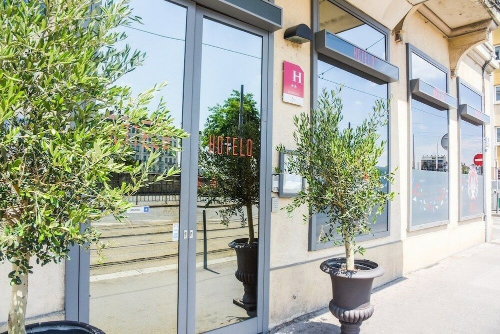 Фото Hotelo Lyon Charité