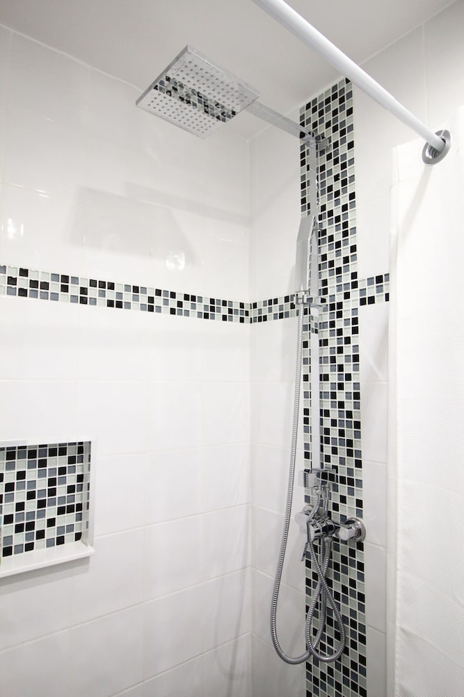 Фото Hôtel des Pyrénées