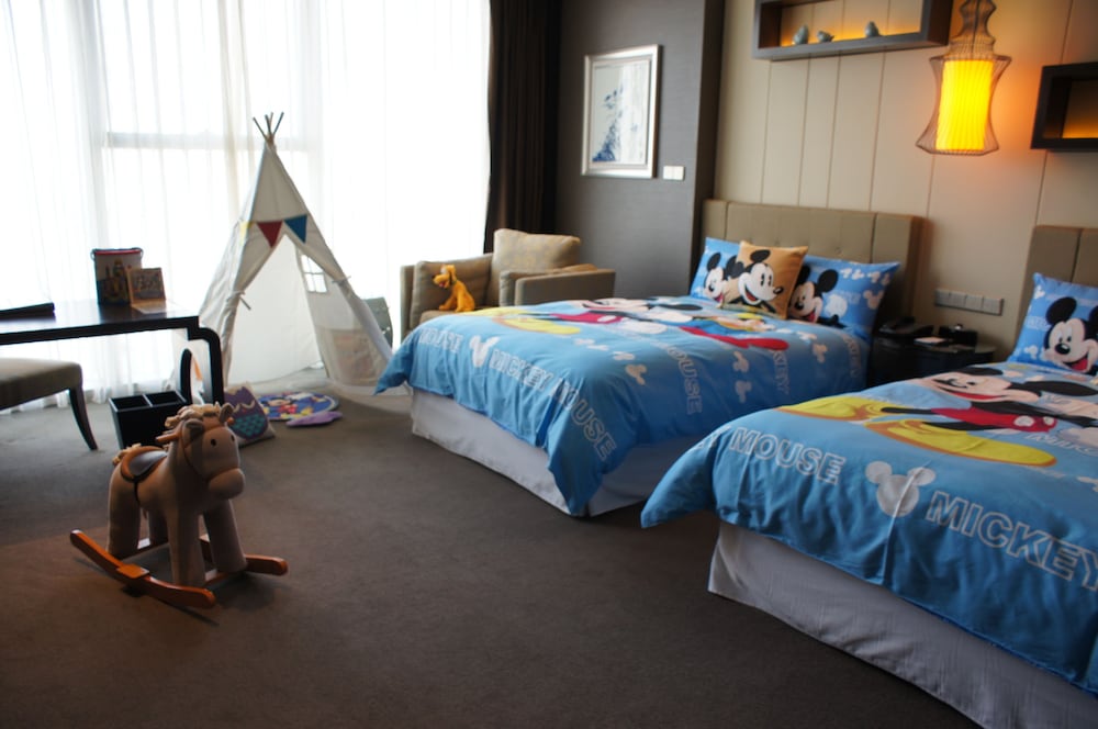 Фото Sheraton Shanghai Waigaoqiao Hotel