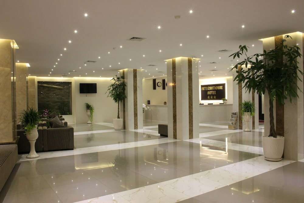 Фото International Hotel