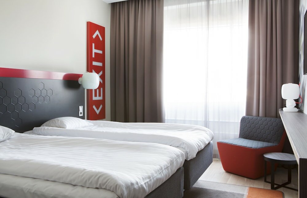 Фото отеля 2