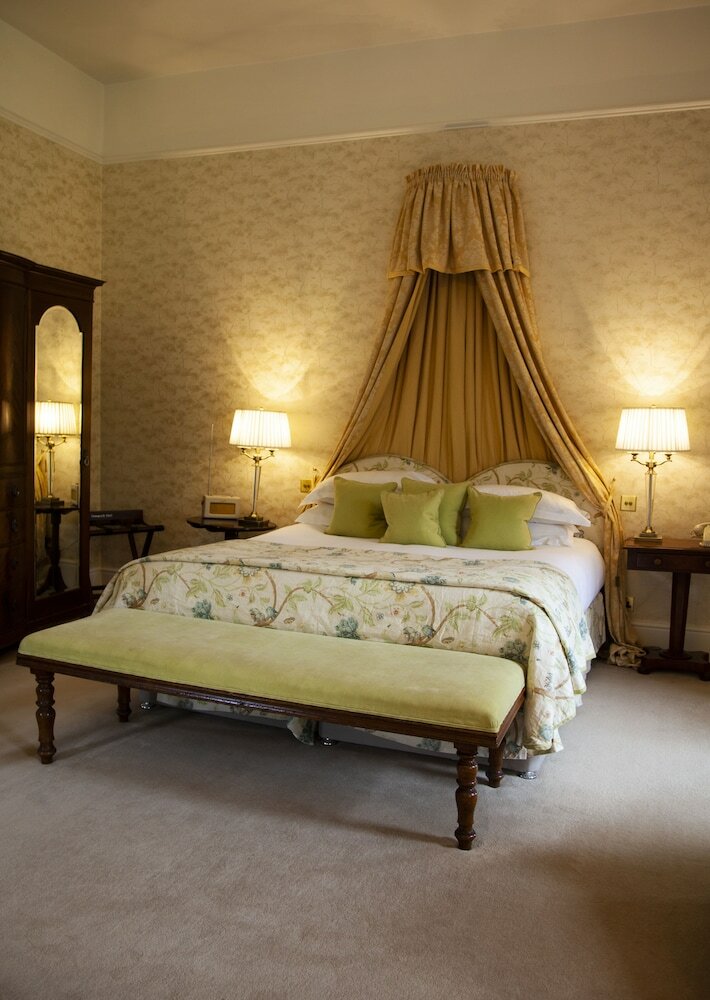 Фото Llangoed Hall