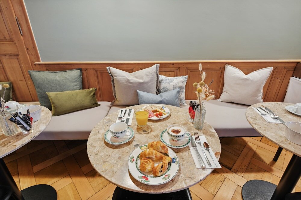 Фото Hôtel de la Couronne