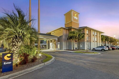 Гостиница Comfort Inn & Suites Convention Center в Норт-Чарлстоне