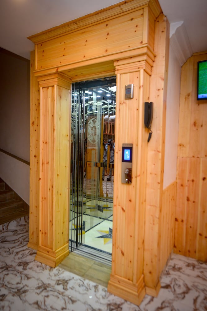 Фото Galaxy Grand Hotel