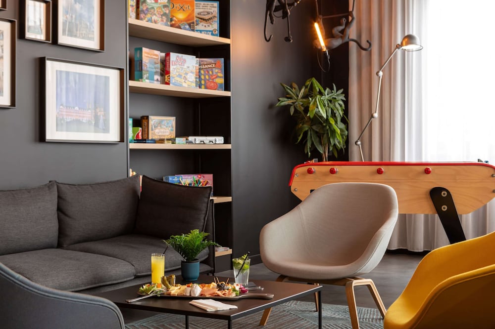 Фото Campanile Caen Centre Gare