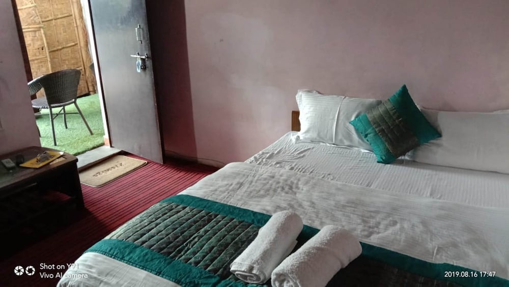 Фото Hotel Kausani Retreat