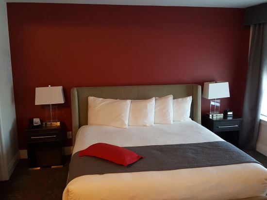 Фото Liberty Suites Hotel