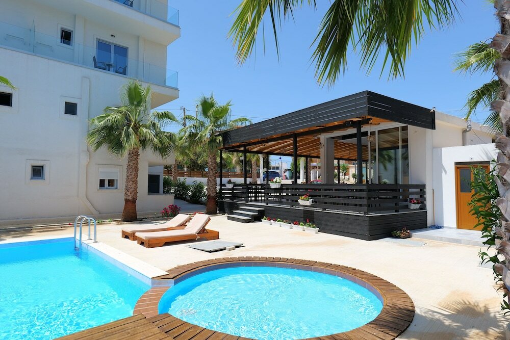 Фото Hotel Kuburi