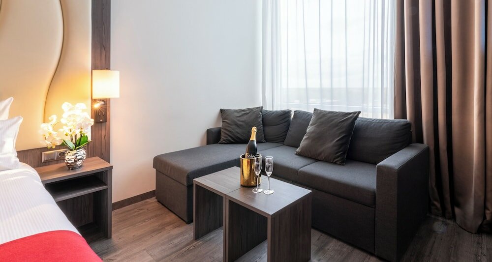 Фото Best Western Plus Plaza Almere