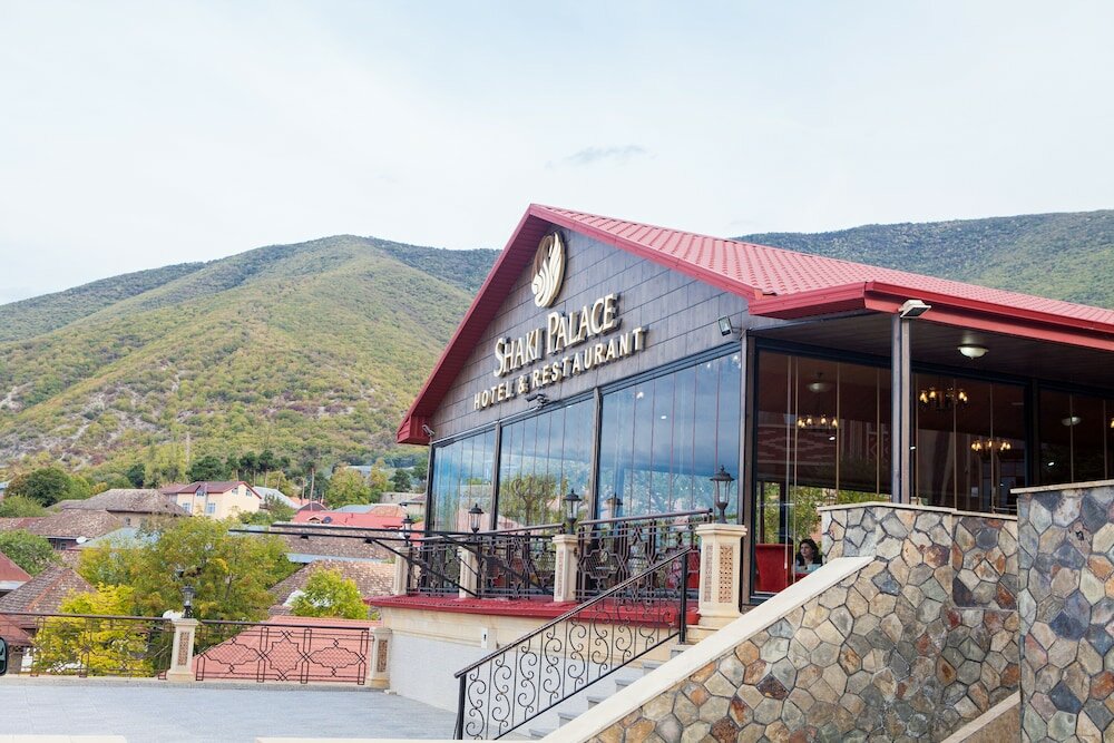 Фото Sheki Palace Hotel
