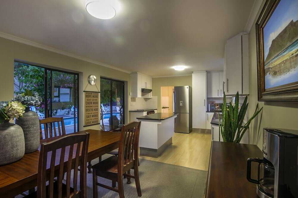 Фото Atlantic Bay Lodge